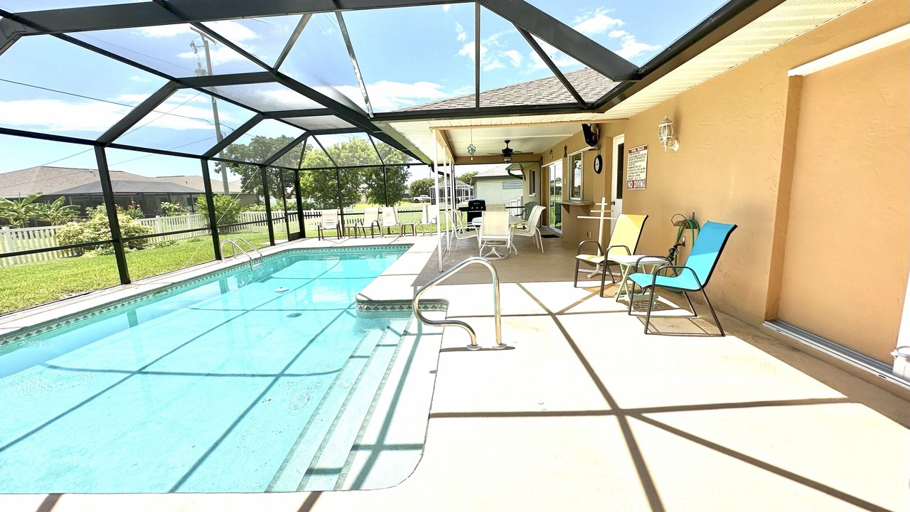 Photo of Outdoor in Pelican