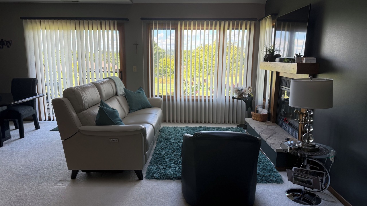 Photo of Livingroom in The Galena Territory