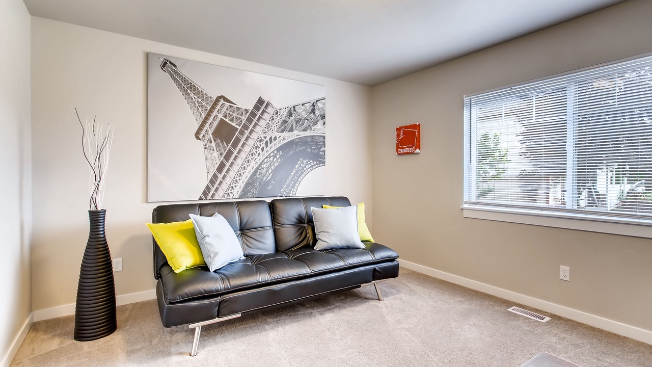 Photo of Livingroom in Picnic Point-North Lynnwood
