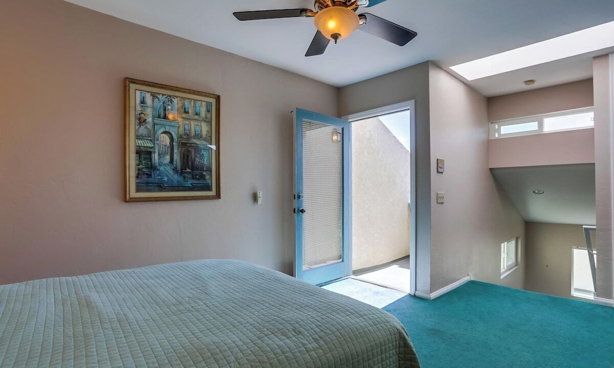Photo of Patio Balcony in Mission Beach