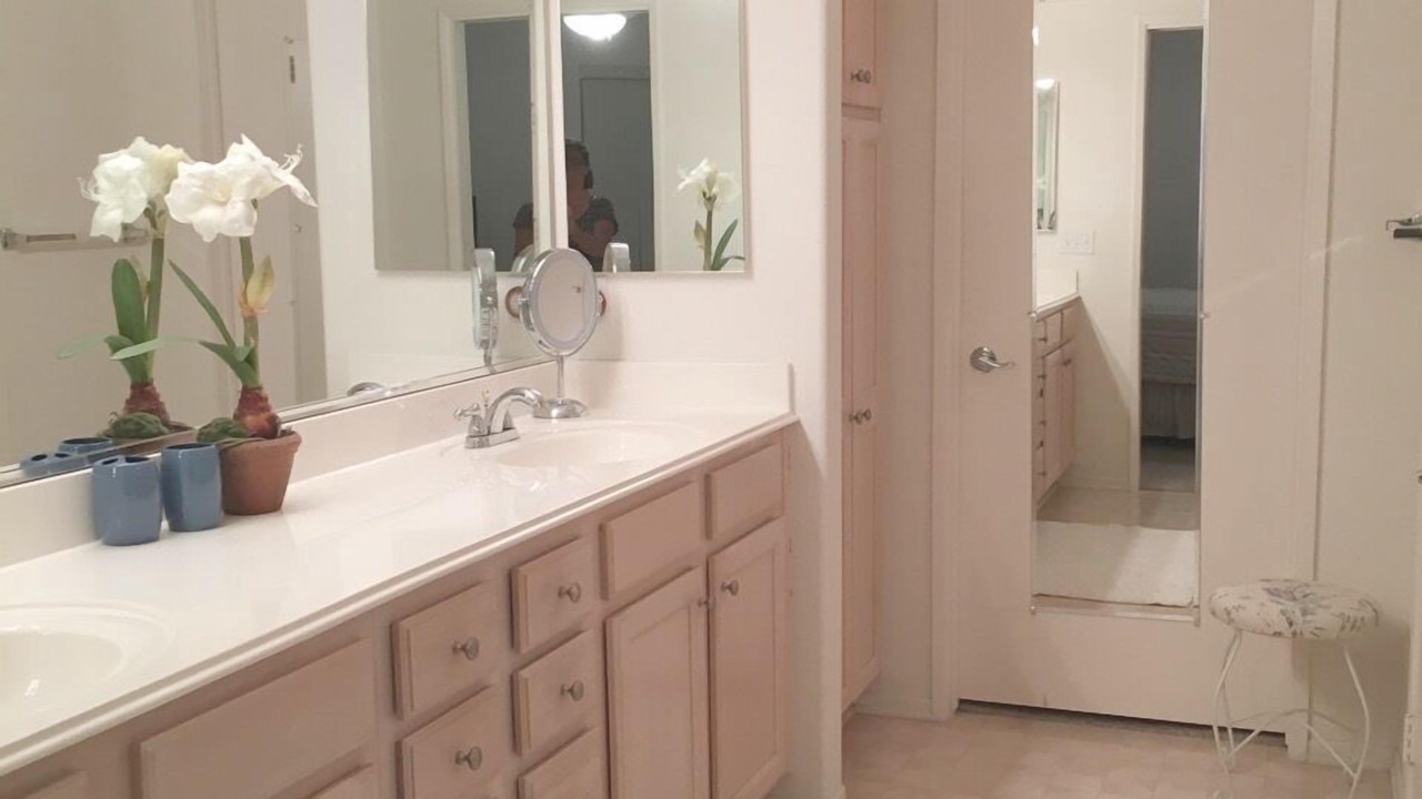 Photo of Bathroom in Desert Palms