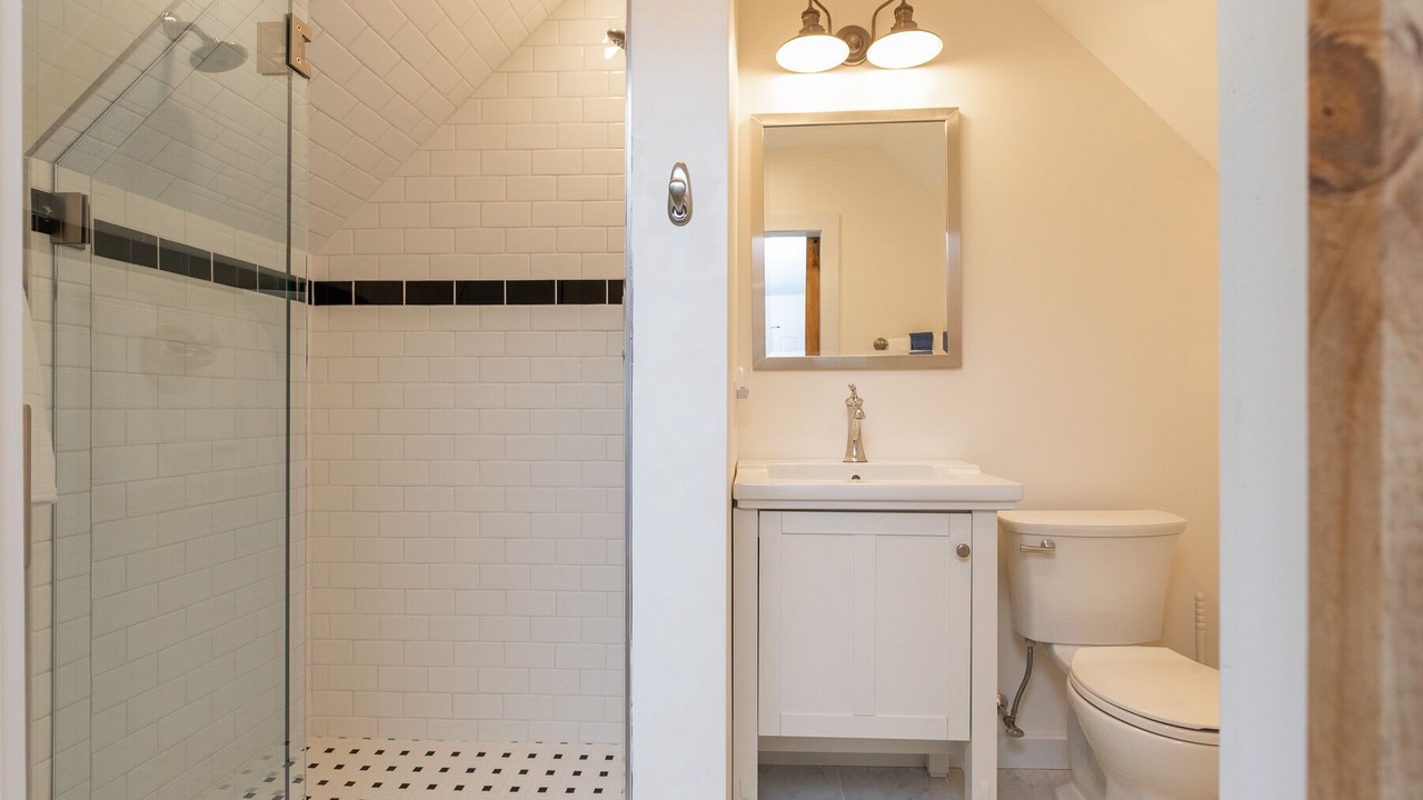 Photo of Bathroom in York Harbor