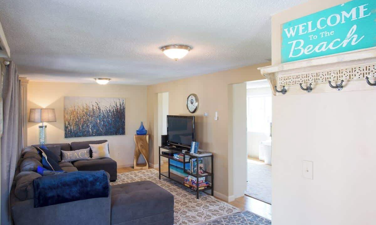 Photo of Livingroom in Newburyport