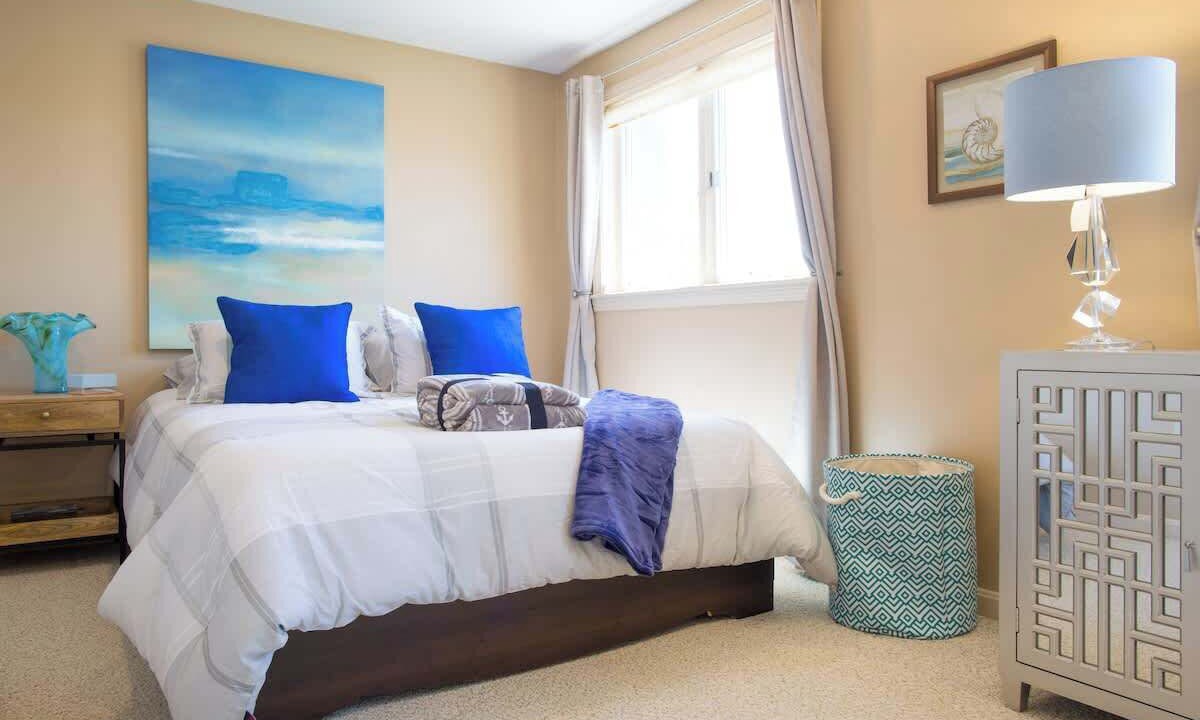 Photo of Bedroom in Newburyport