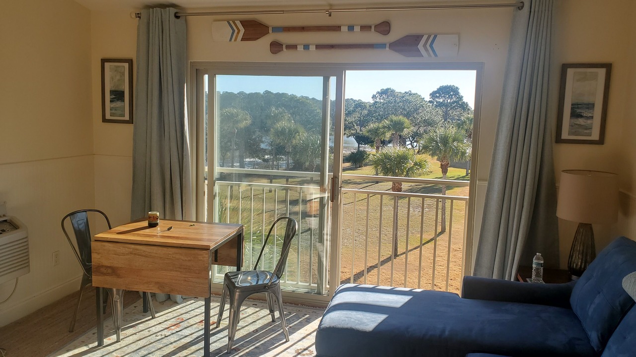 Photo of Livingroom in Sea Pines