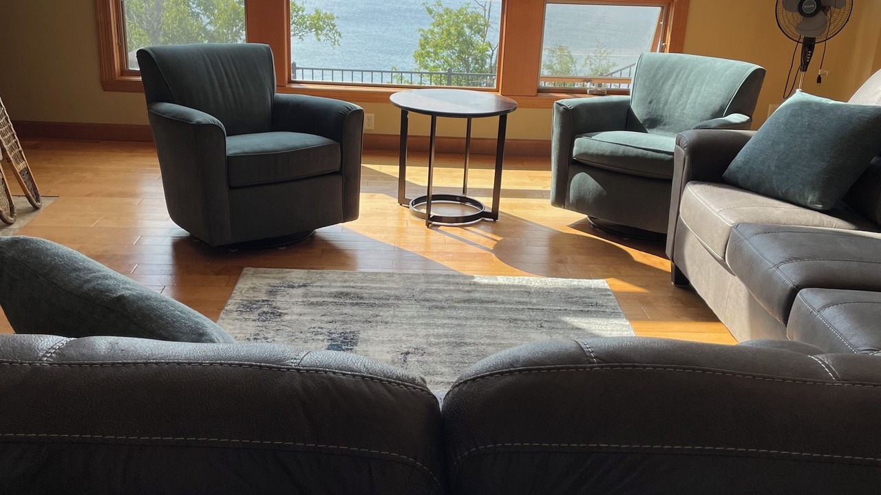 Photo of Livingroom in Two Harbors