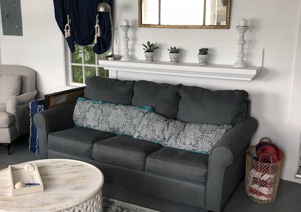 Photo of Livingroom in Walpole