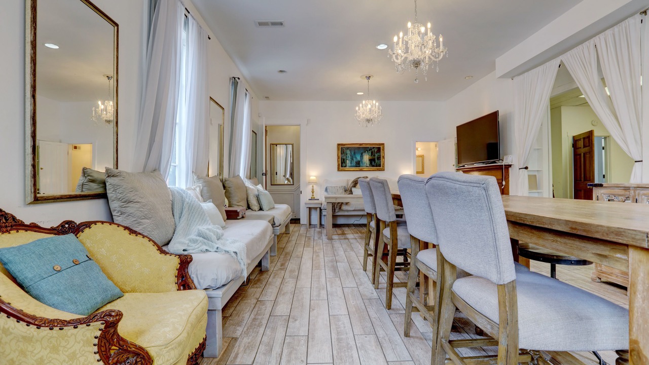 Photo of Livingroom in Clifton