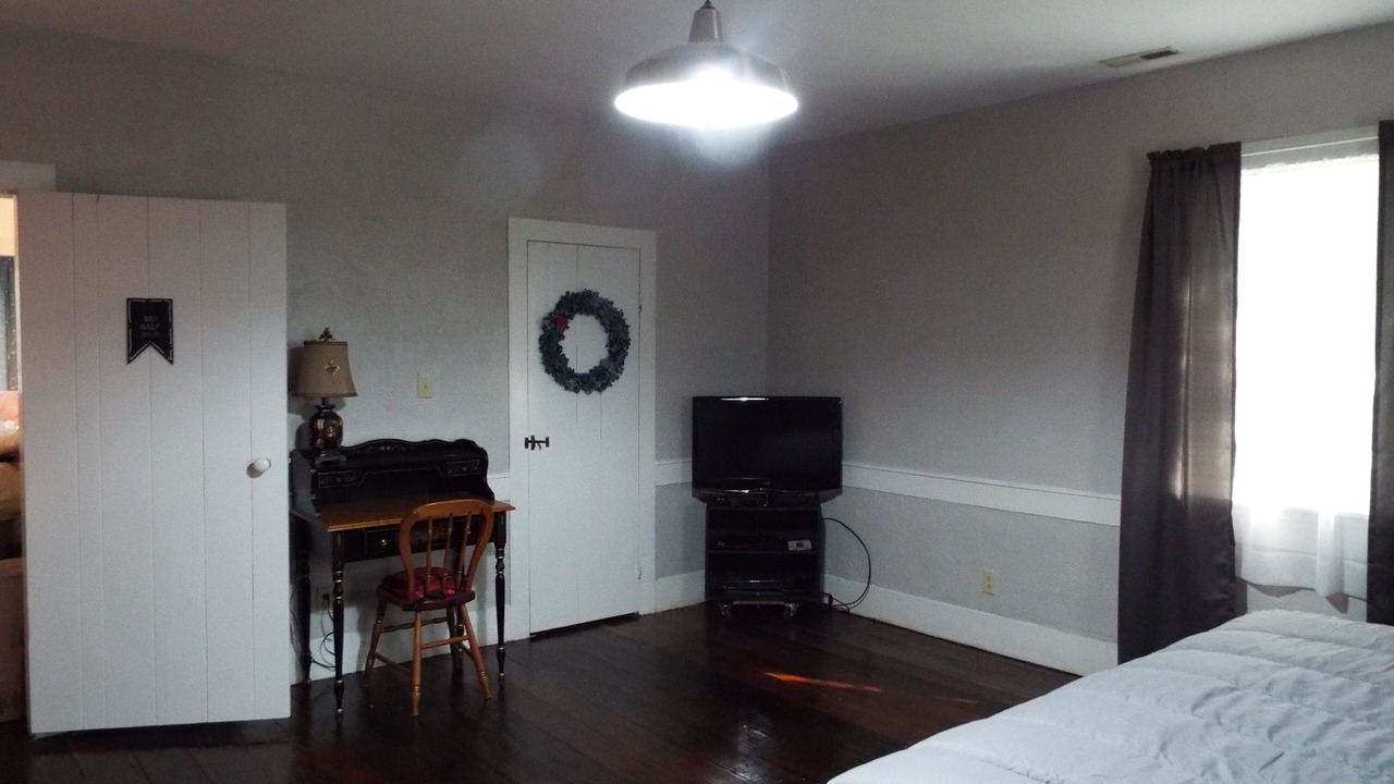 Photo of Bedroom in Marshall