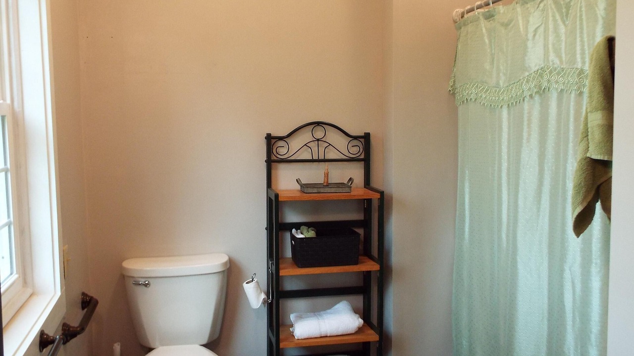 Photo of Bathroom in Marshall