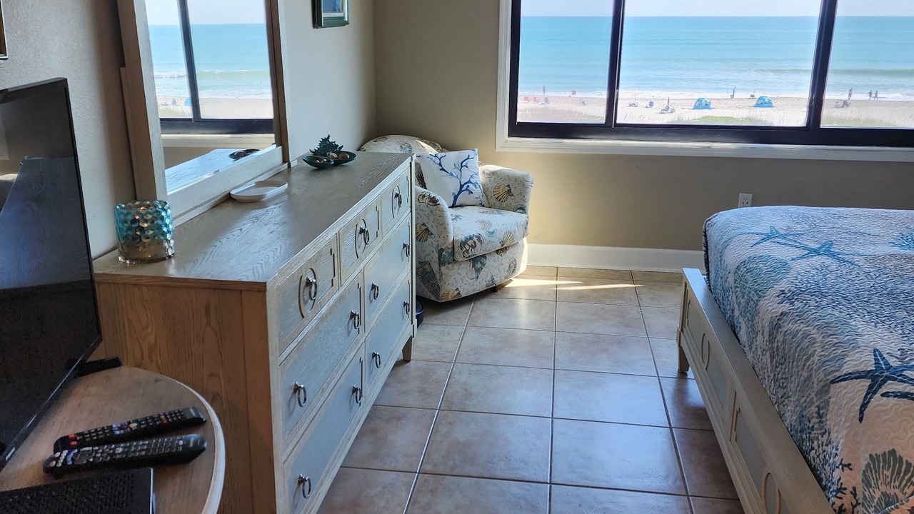 Photo of Bedroom in Cocoa Beach