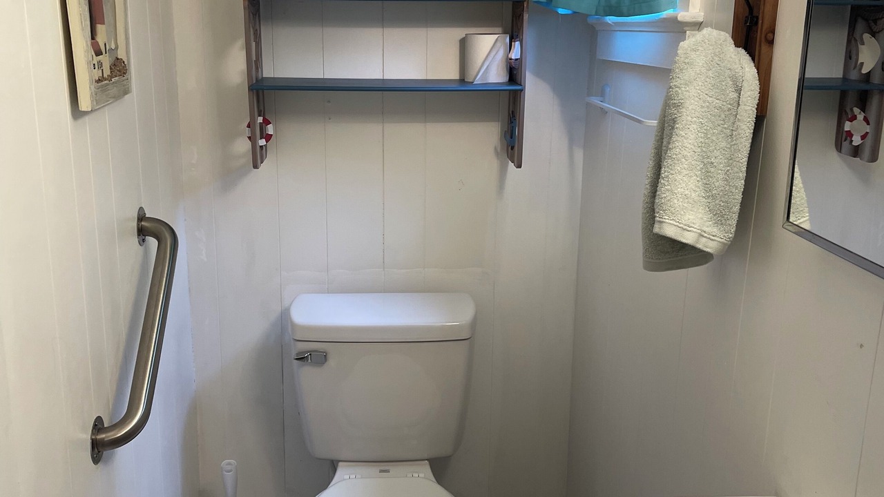 Photo of Bathroom in Cape Vincent