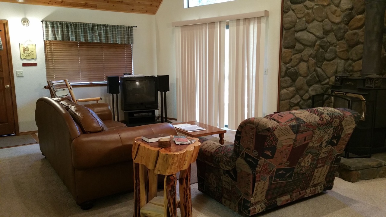 Photo of Livingroom in Cold Springs