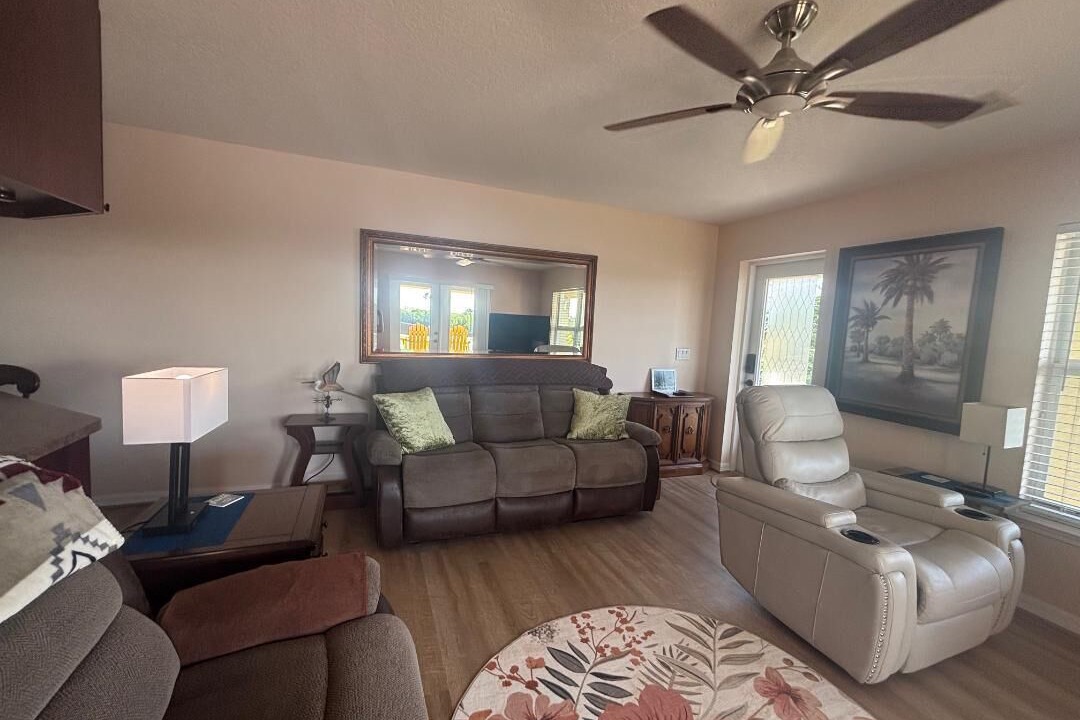 Photo of Livingroom in Tampa