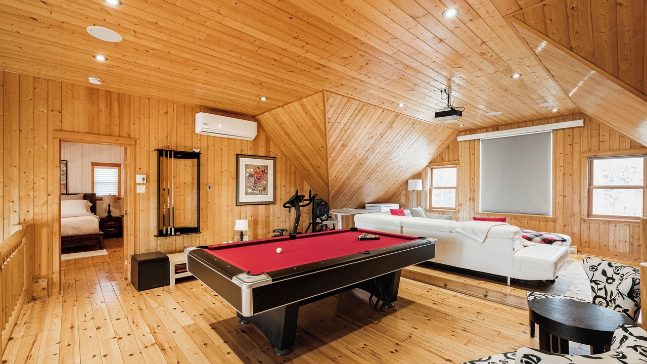 Photo of Bedroom in Fiddler Lake Resort