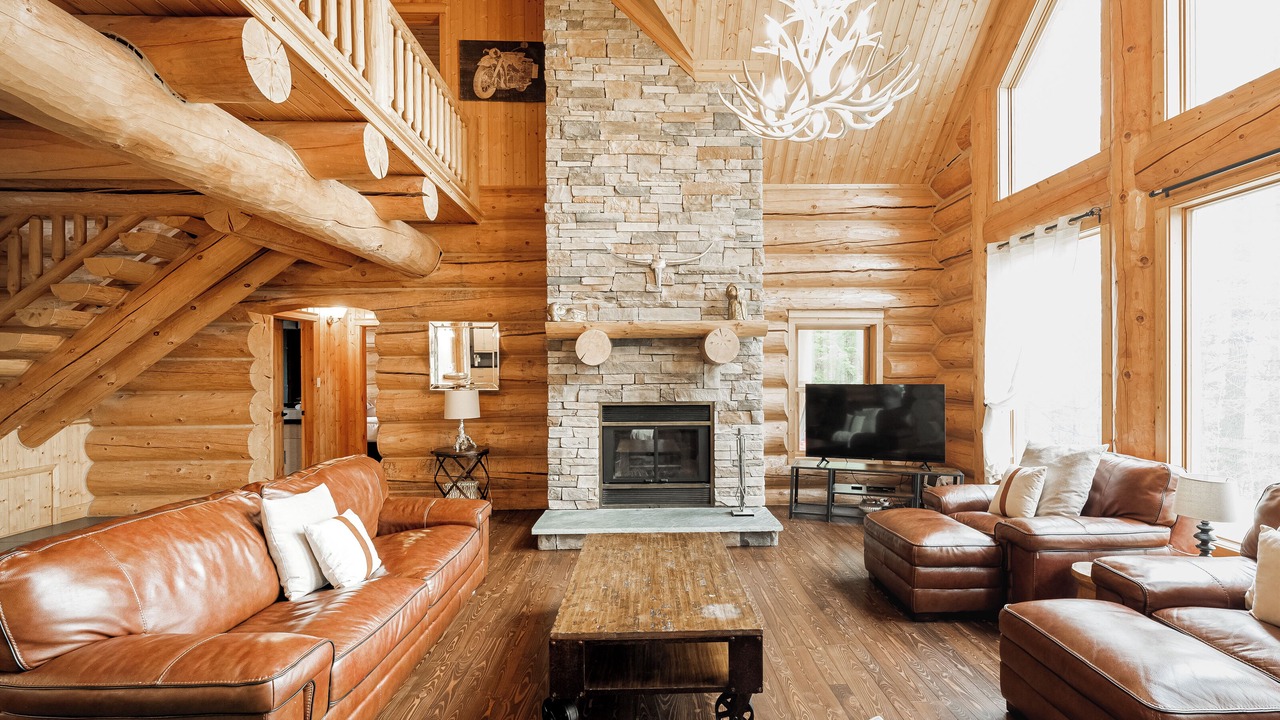 Photo of Livingroom in Fiddler Lake Resort