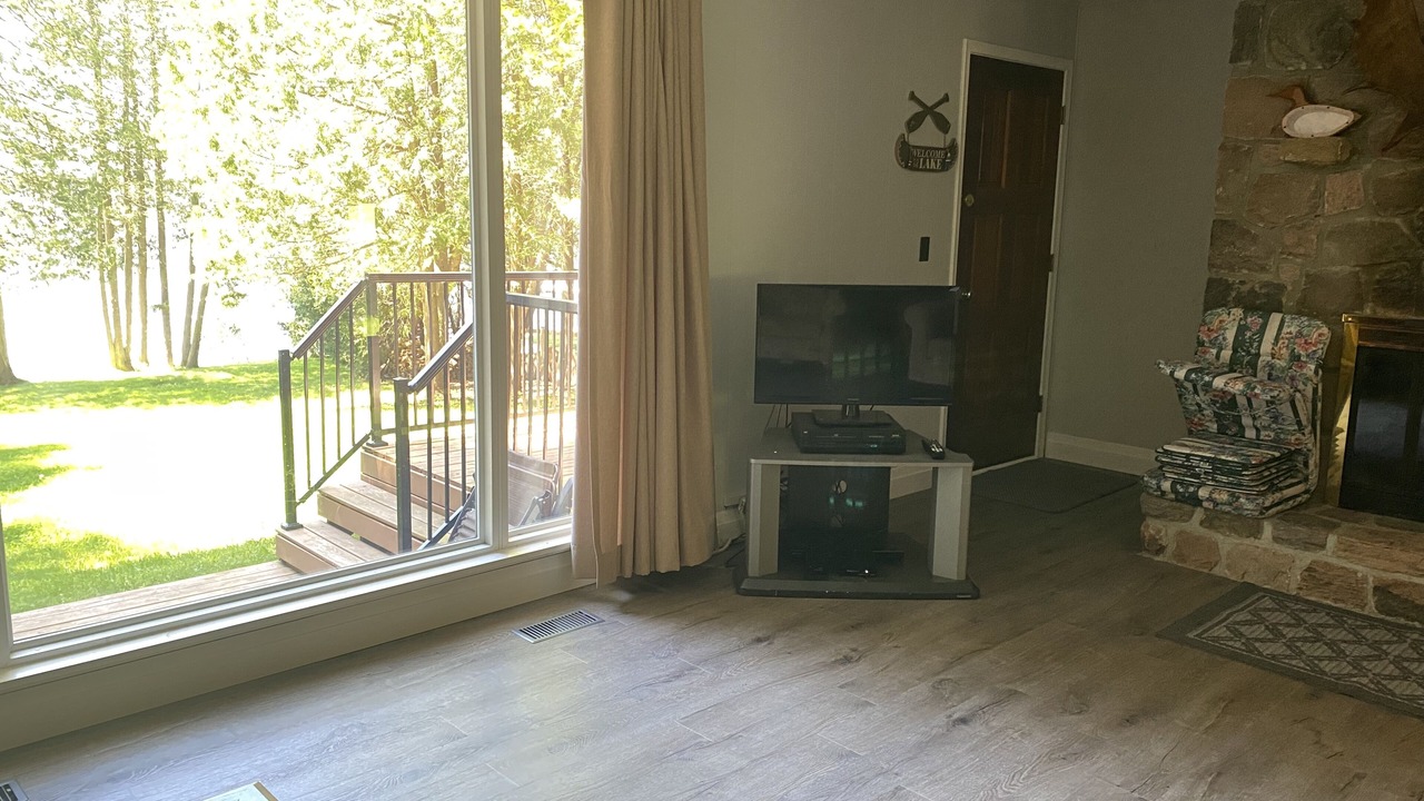 Photo of Livingroom in Kawartha Lakes