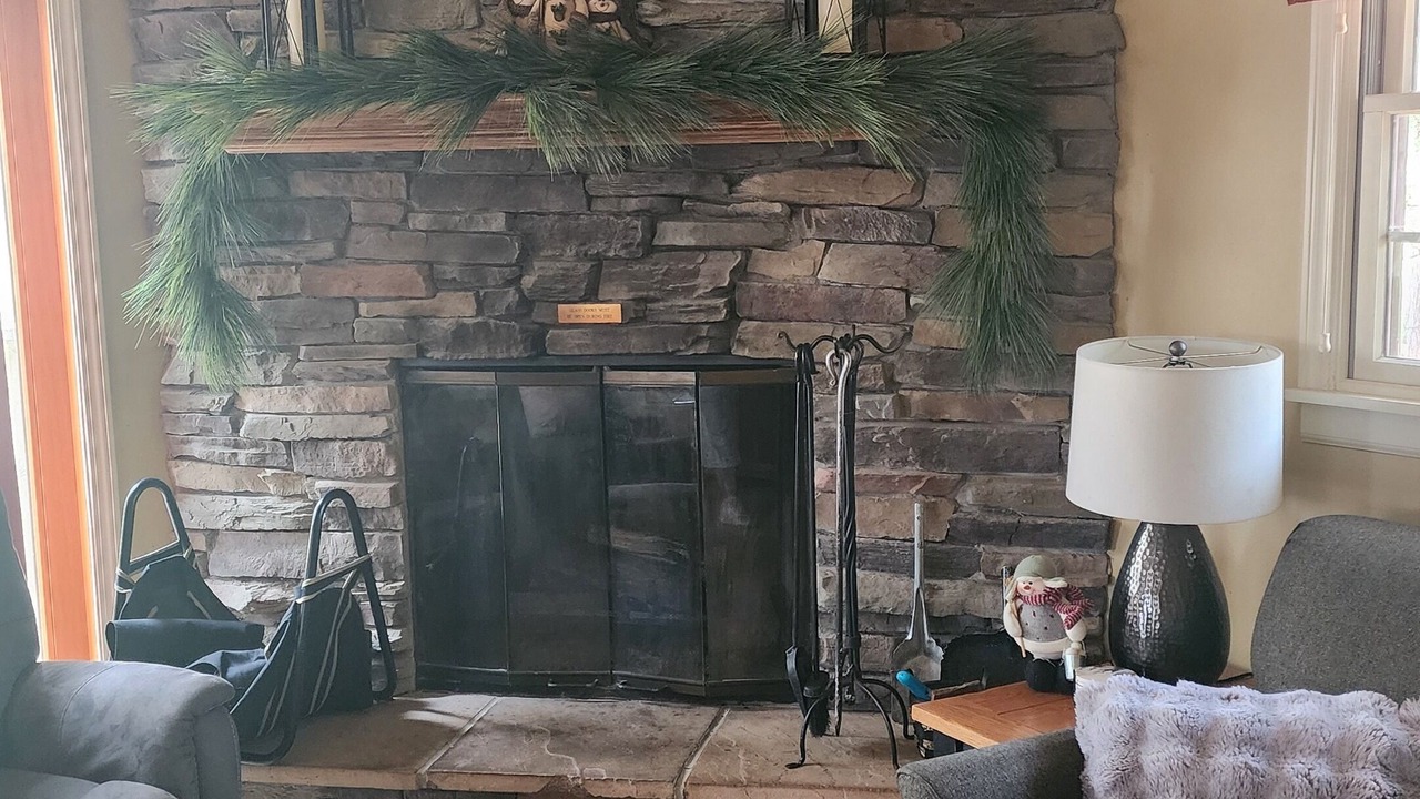 Photo of Livingroom in Thompsonville