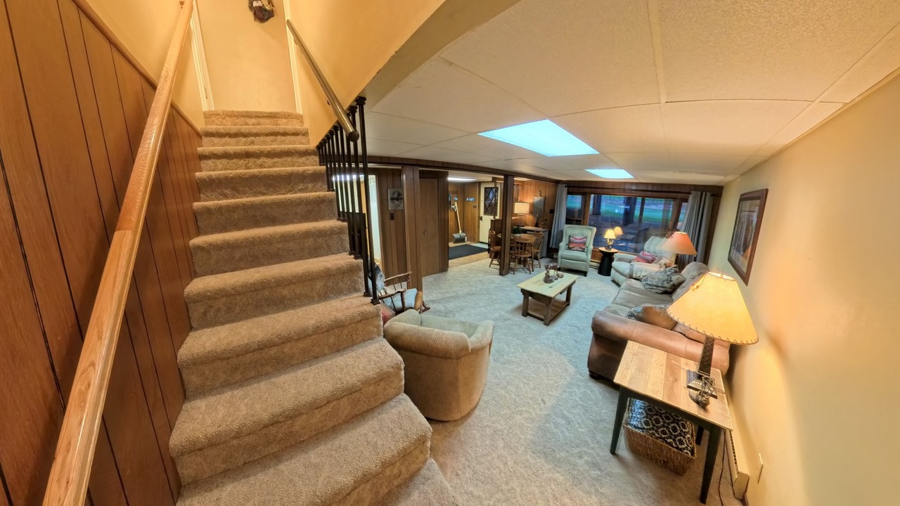 Photo of Livingroom in Thompsonville