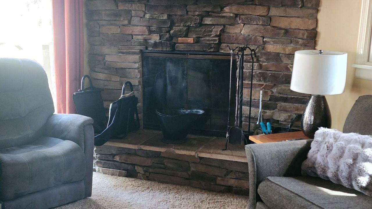 Photo of Livingroom in Thompsonville