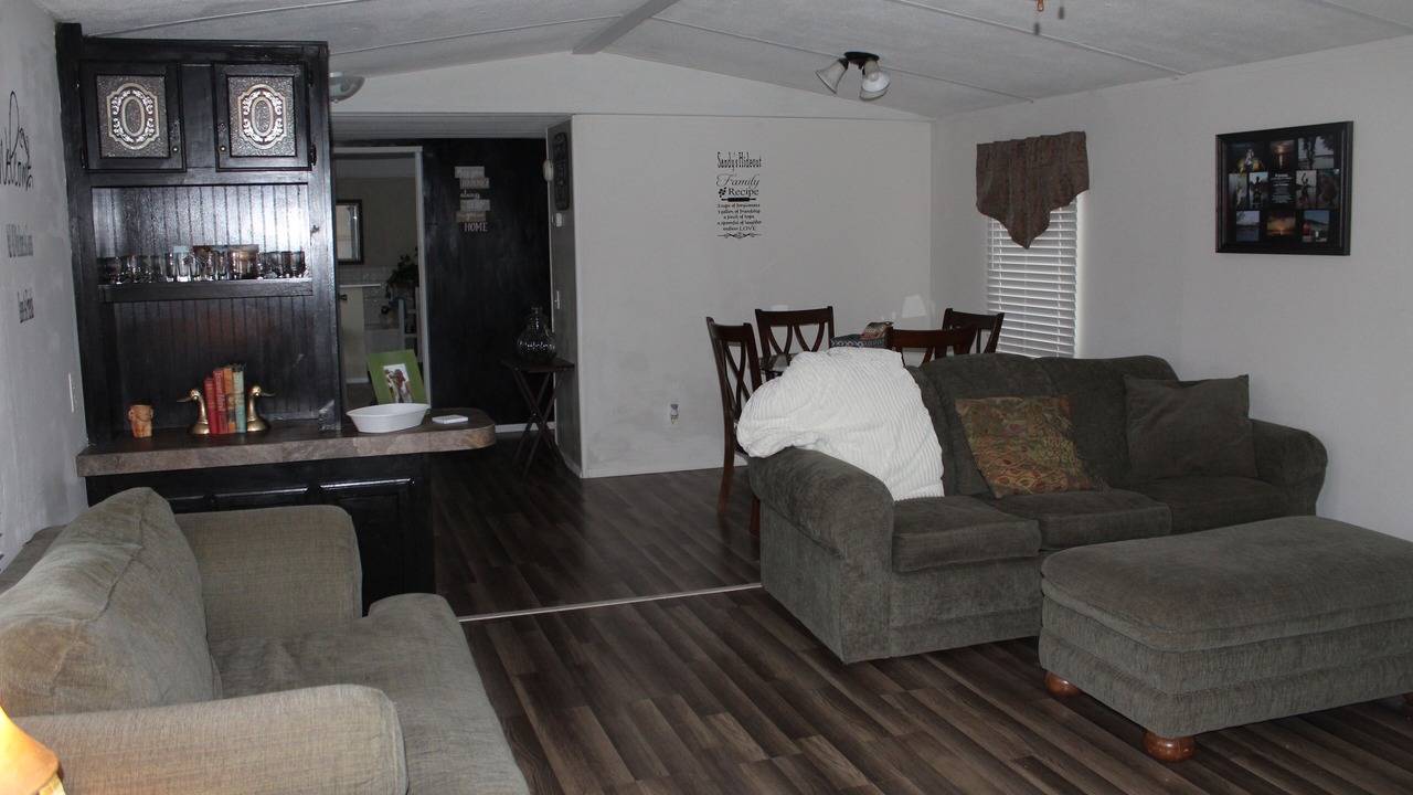 Photo of Livingroom in Kuttawa