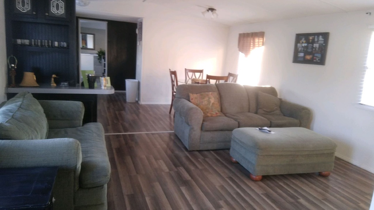 Photo of Livingroom in Kuttawa