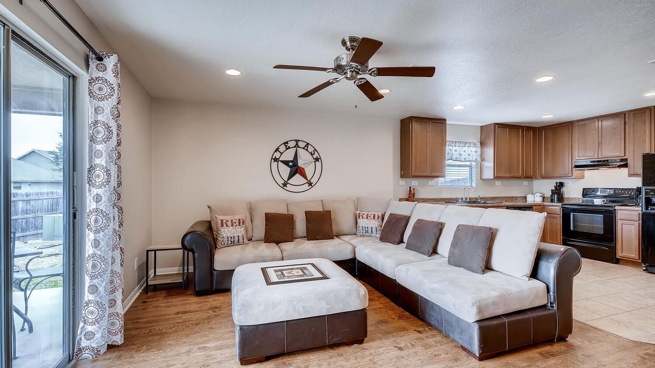 Photo of Livingroom in West San Antonio