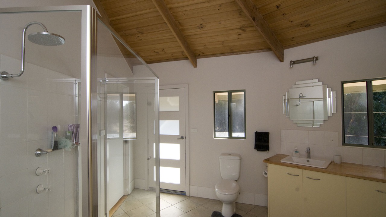 Photo of Bathroom in Duncan