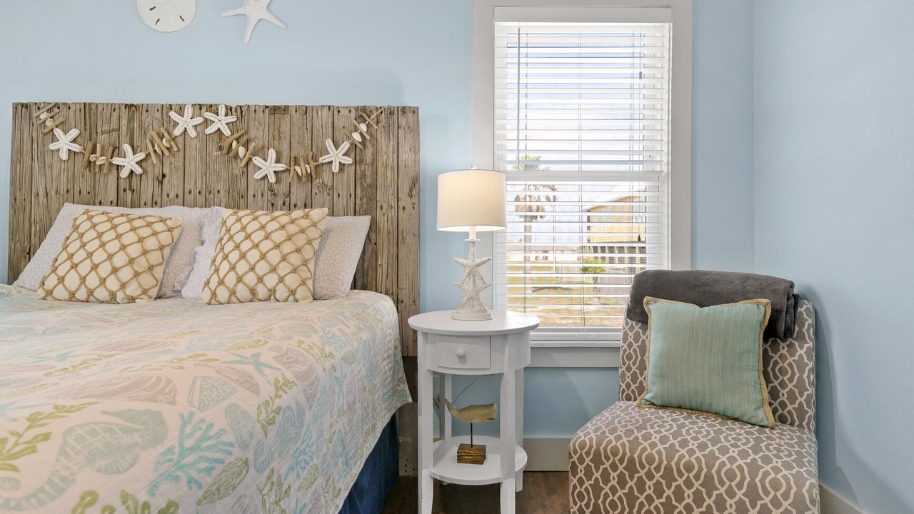 Photo of Bedroom in North Beach