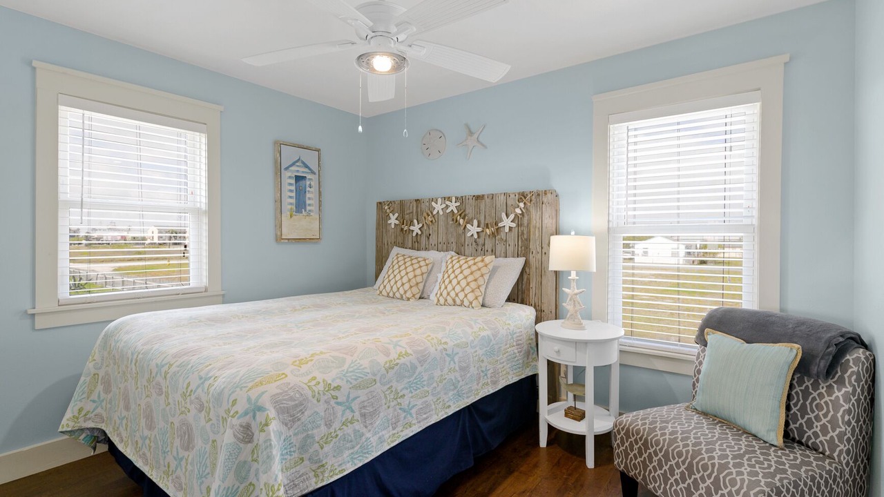 Photo of Bedroom in North Beach