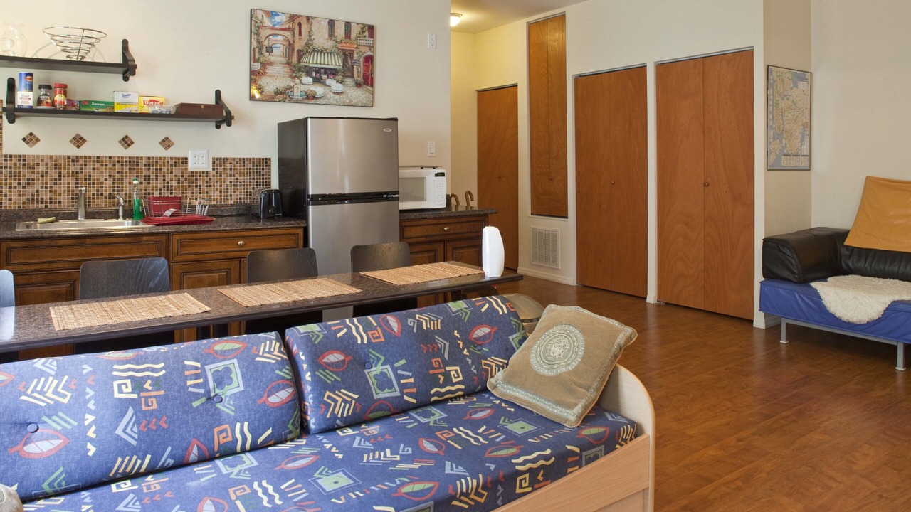 Photo of Livingroom in Brighton Beach