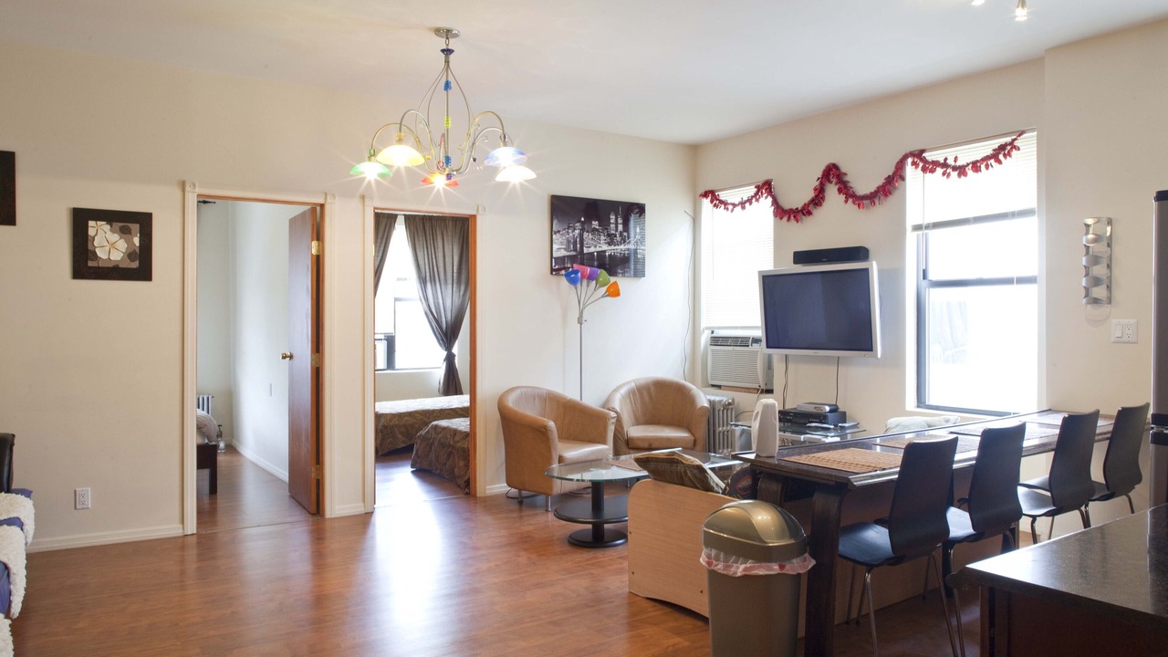 Photo of Bedroom in Brighton Beach