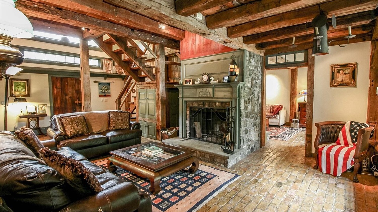 Photo of Livingroom in Taghkanic