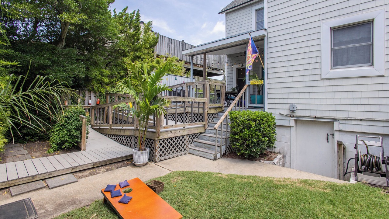 Photo of Patio Balcony in Willoughby Spit