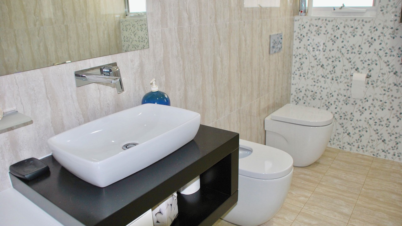 Photo of Bathroom in Back Valley