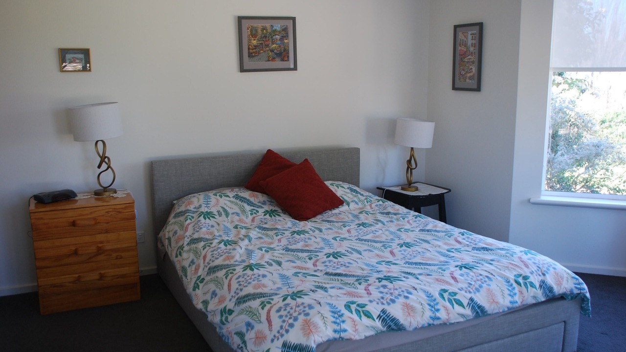 Photo of Bedroom in Back Valley