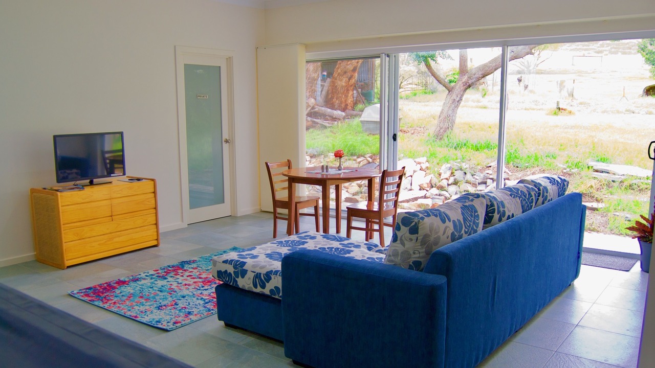 Photo of Livingroom in Back Valley