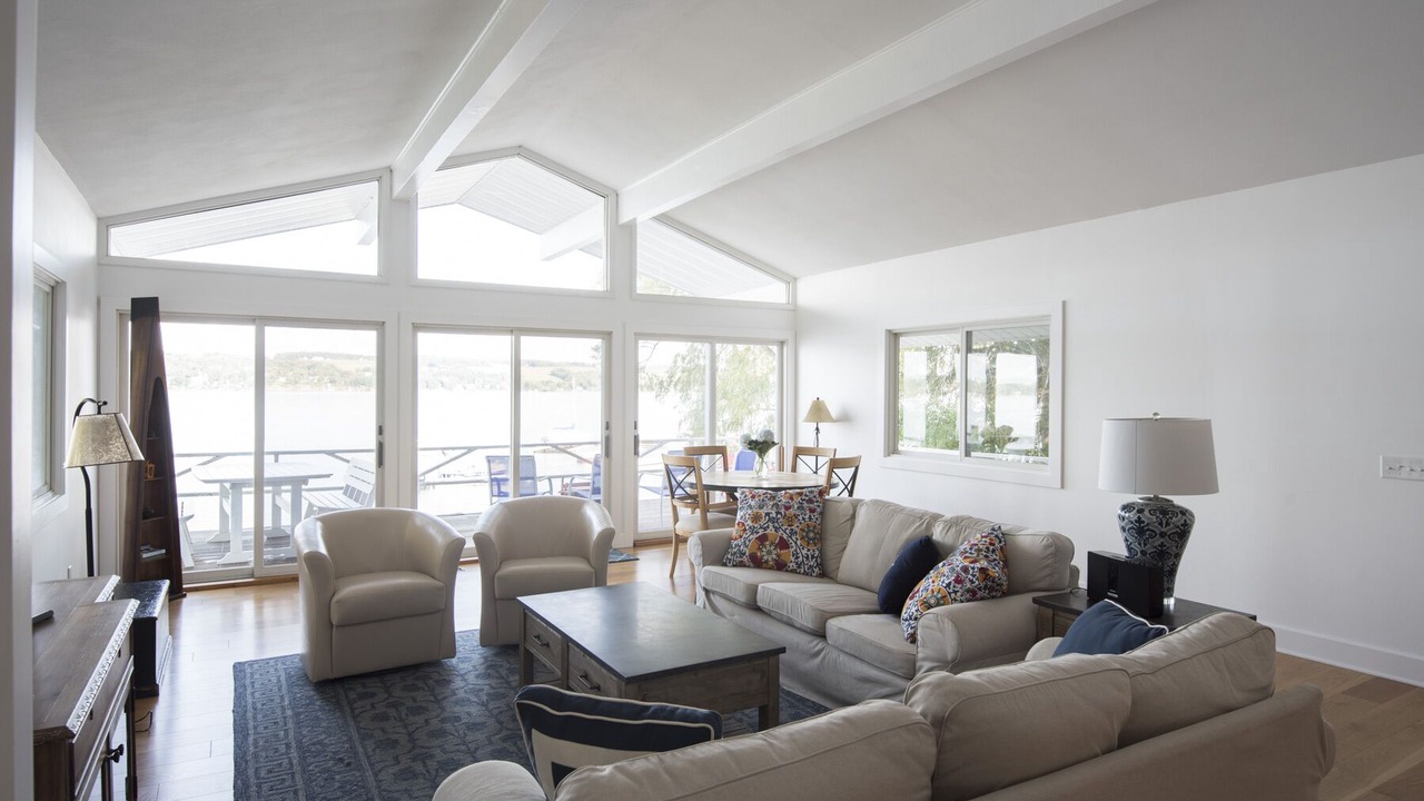 Photo of Livingroom in Skaneateles