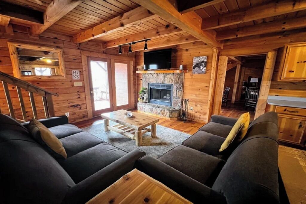 Photo of Livingroom in Pine Mountain