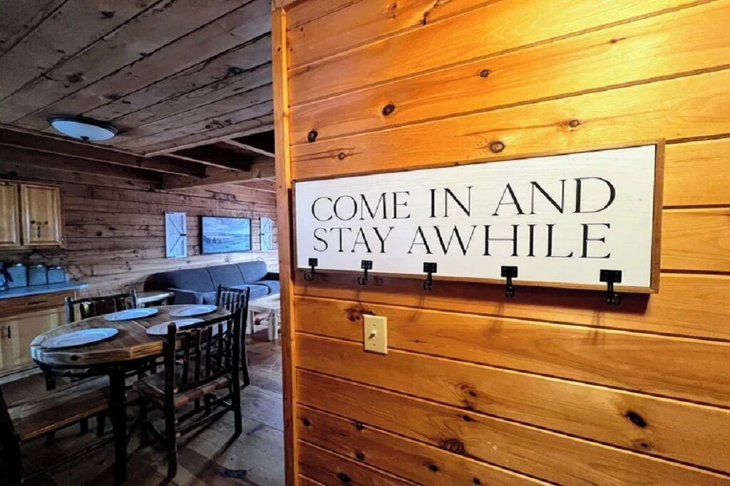 Photo of Others in Pine Mountain