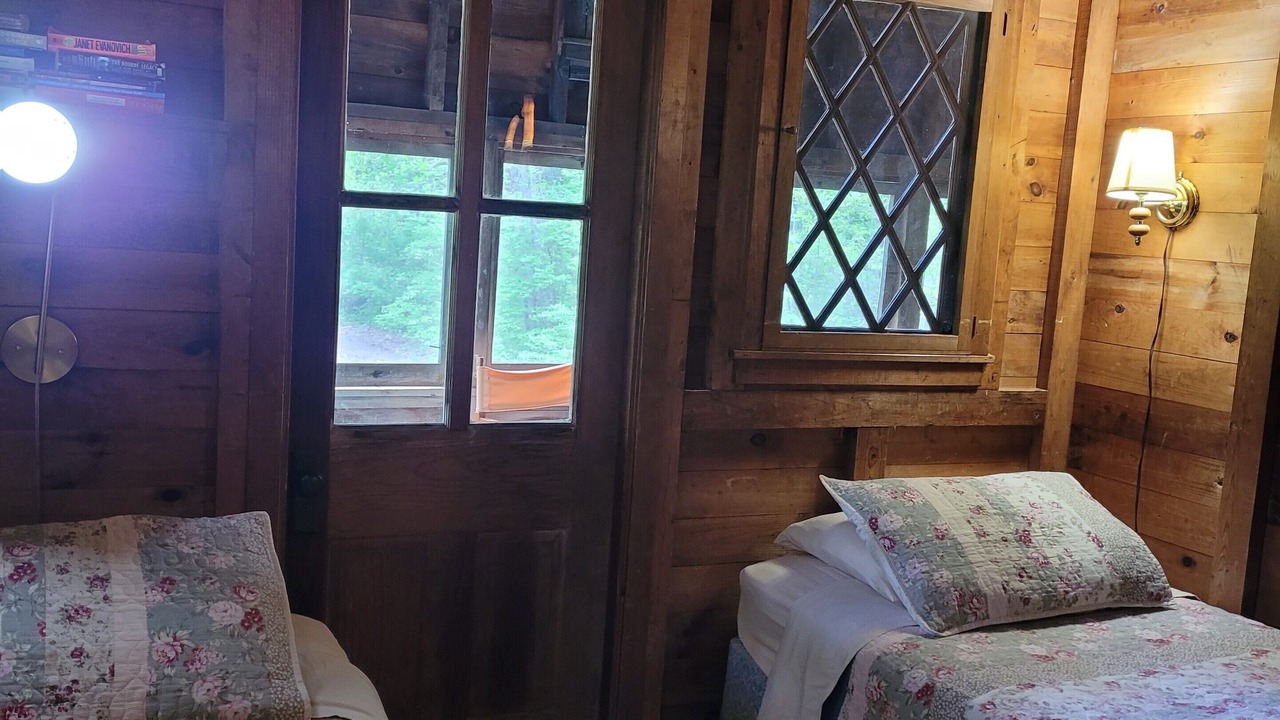 Photo of Bedroom in Lakeville