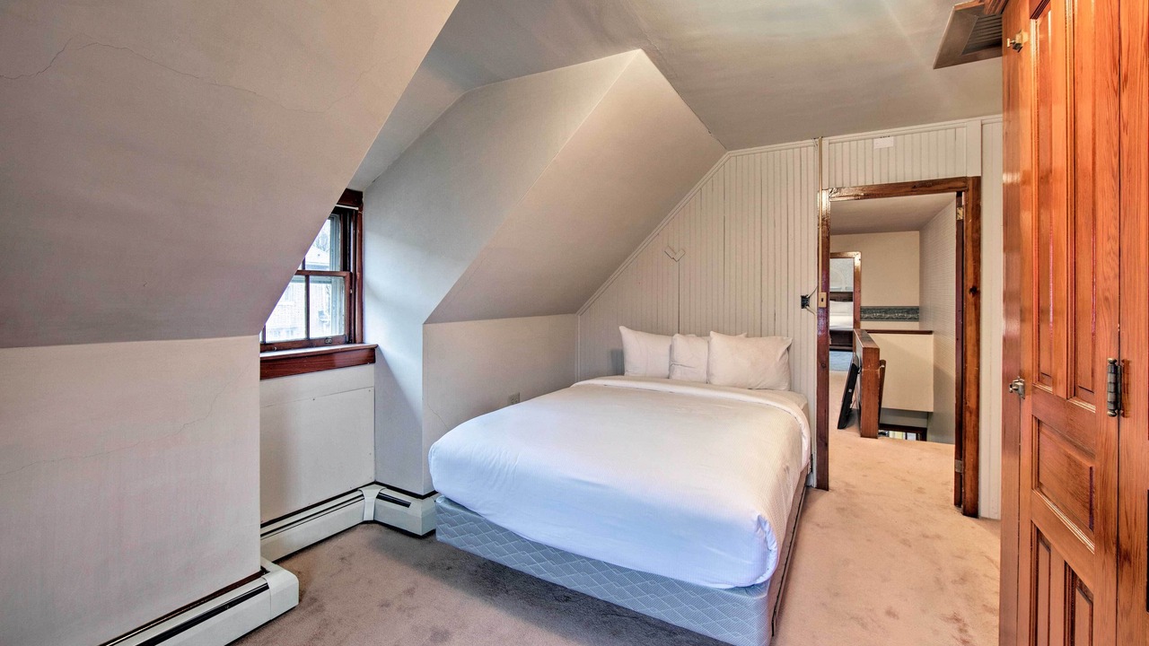 Photo of Bedroom in Reading
