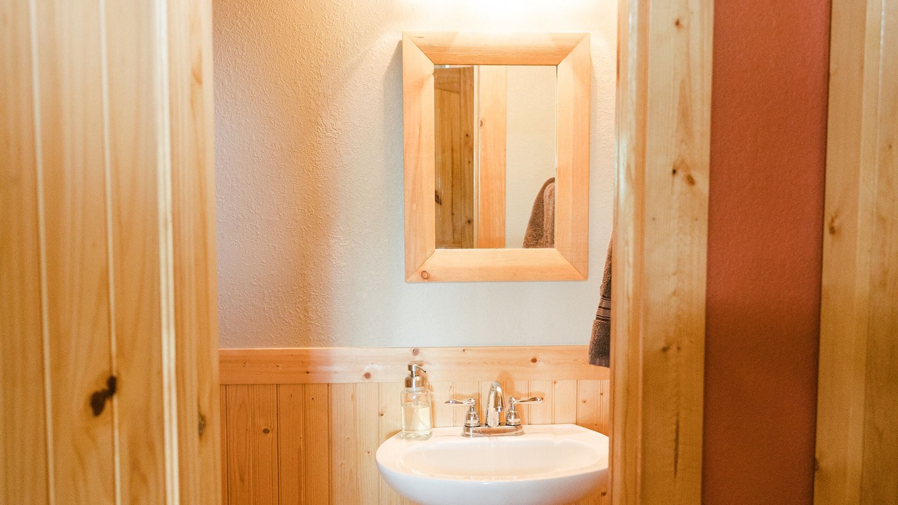Photo of Bathroom in Piney Creek