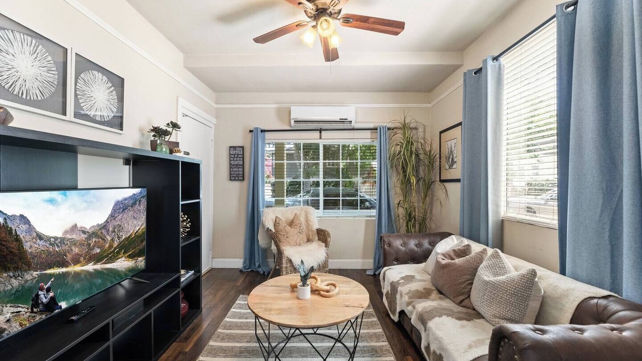 Photo of Others in Midtown Sacramento