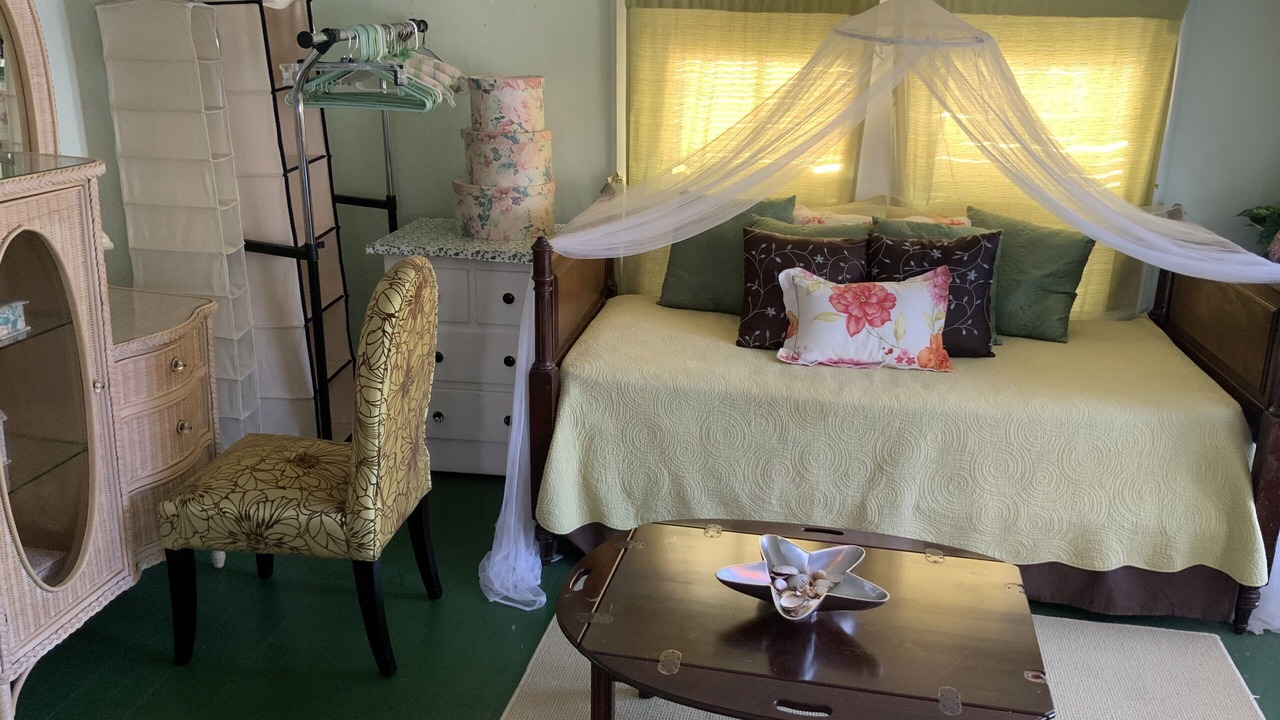 Photo of Bedroom in Circuit Avenue