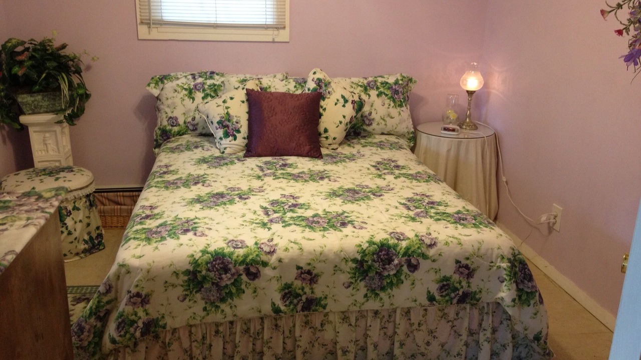 Photo of Bedroom in Circuit Avenue