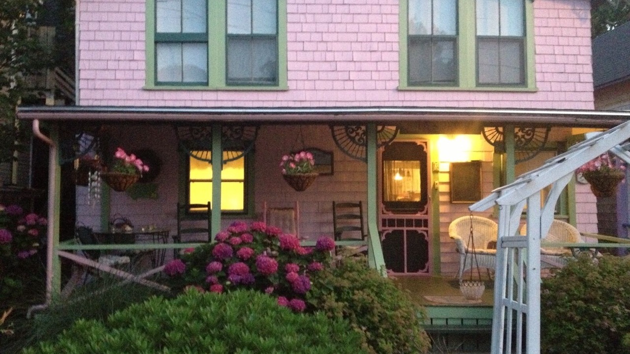 Photo of Outdoor in Circuit Avenue