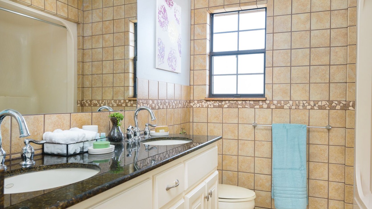 Photo of Bathroom in Lookout Mountain