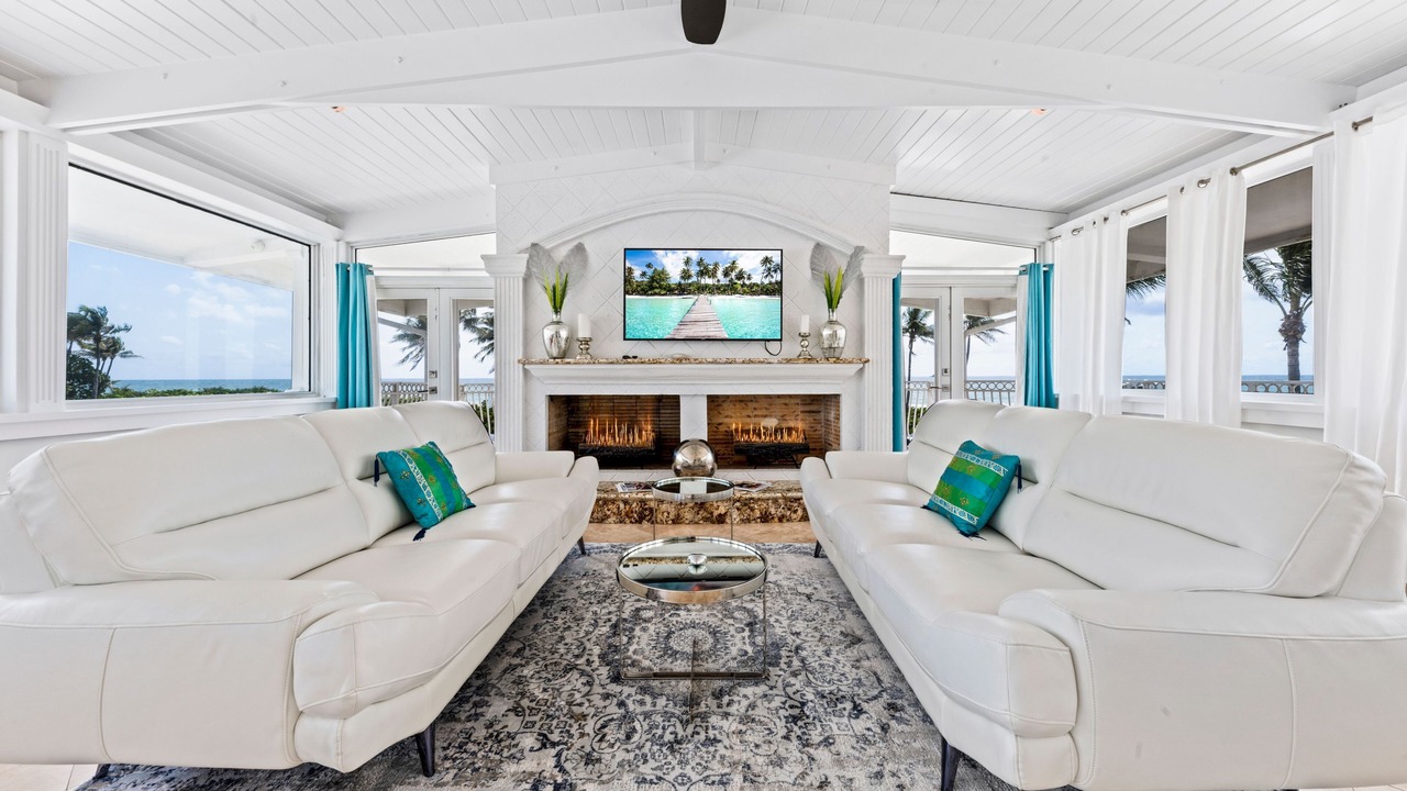 Photo of Livingroom in East Fort Lauderdale