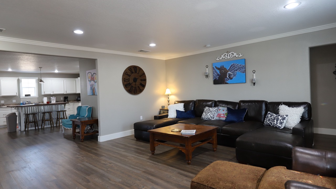 Photo of Livingroom in Ledbetter